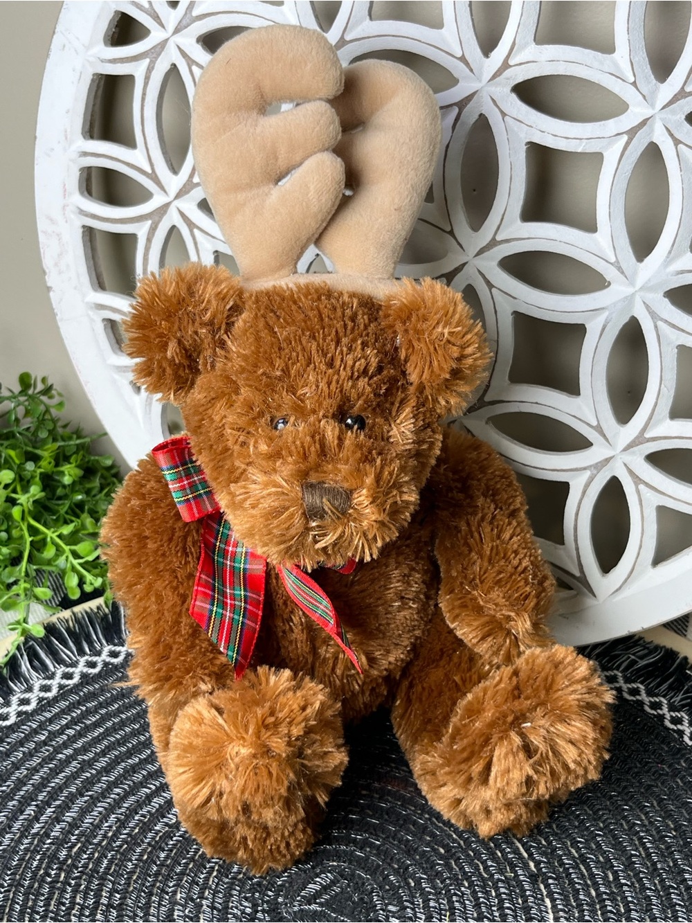 2003 Vintage Christmas Teddy Bear from Animal Adventure.